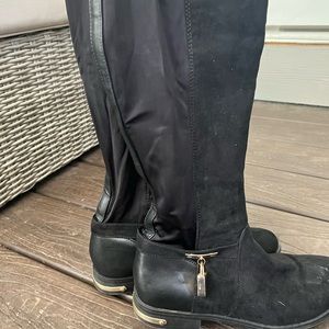 Black women’s knee high winter boots